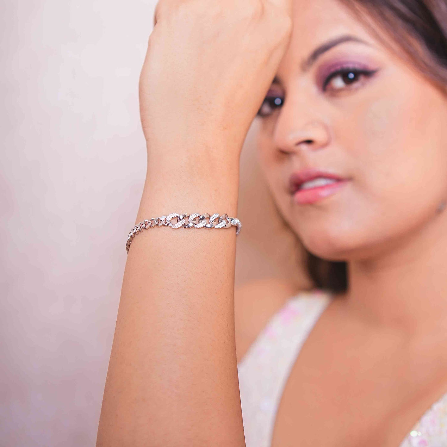 Intertwined Link Silver Bracelet