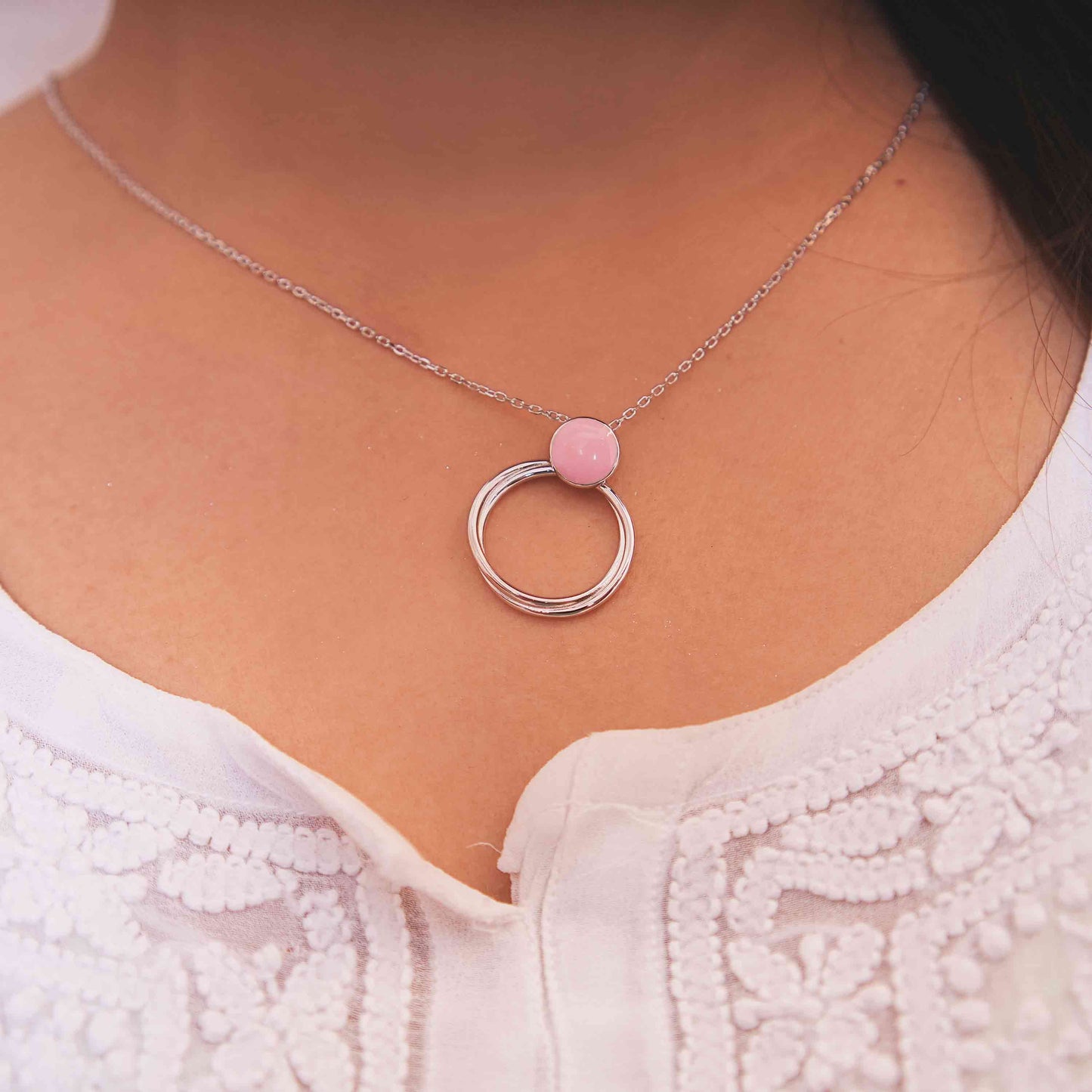 Sunstone Halo Silver Chain Pendant