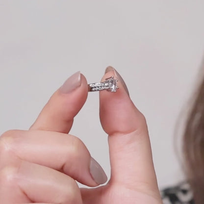 Aryna Classic Solitaire Sparkle Silver Ring